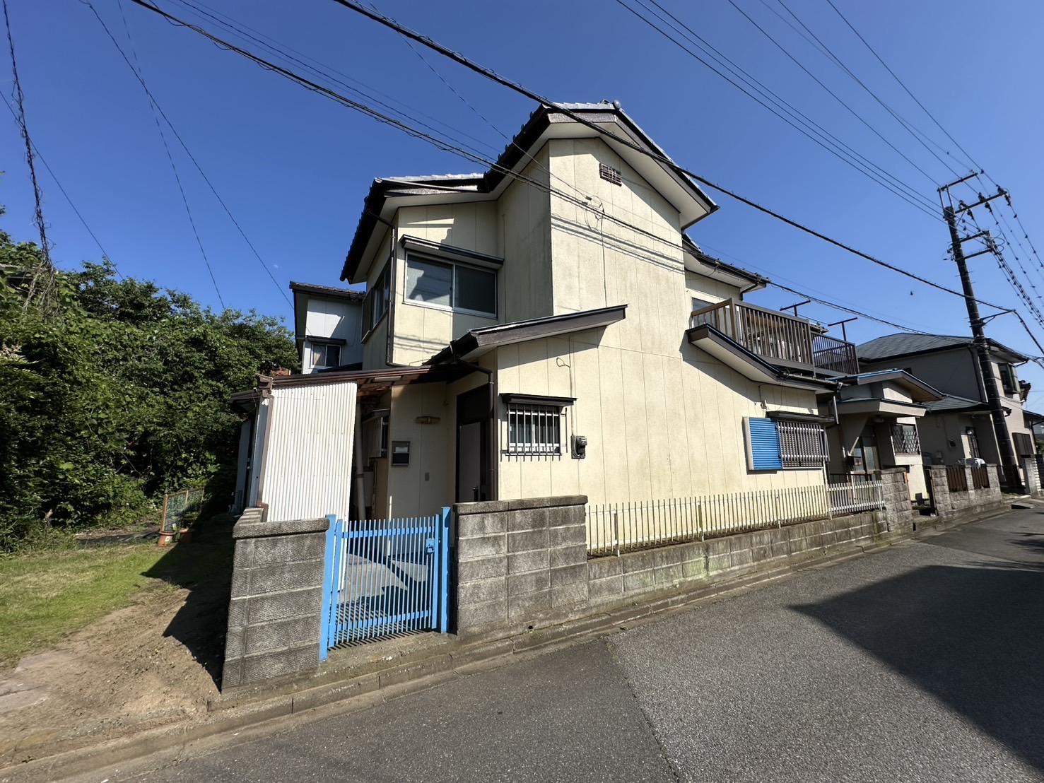 Fachada de mi casa en Japón